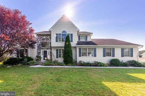 432 Labrador Trl, Harrison Township, NJ 08062-3220