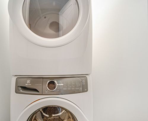 1427 Grand Ave, Chicago IL  60642-6332 exterior