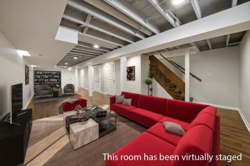 620 95th St, Chicago IL 60617-5005 exterior