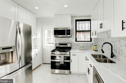 1335 Emerald St, Washington DC 20002-5432 exterior