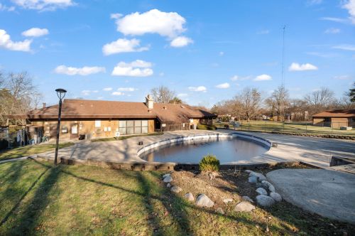 8631 Servite Dr, Milwaukee WI  53223-2580 exterior