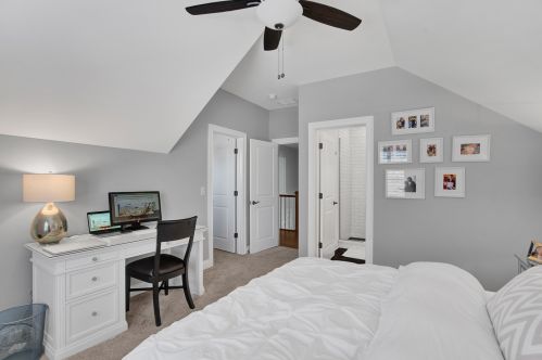 292 Fremont Ave, Elmhurst IL 60126-2200 exterior