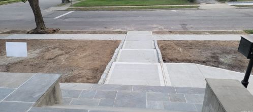 73 Mary St, Valley Stream, NY 11580-3211