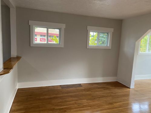 246 Laketon Ave, Meskegon MI  49441-2665 exterior