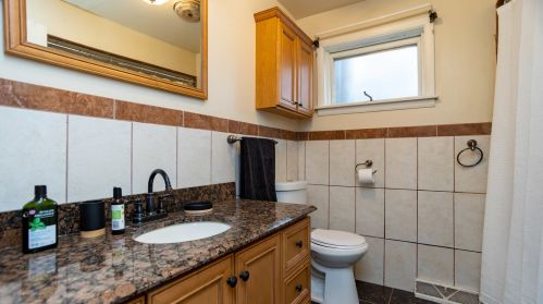 5839 Paulina St, Chicago IL  60660-3203 exterior