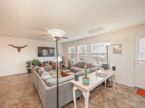 5629 Emma Thompson Way, Austin TX 78747-1711 exterior