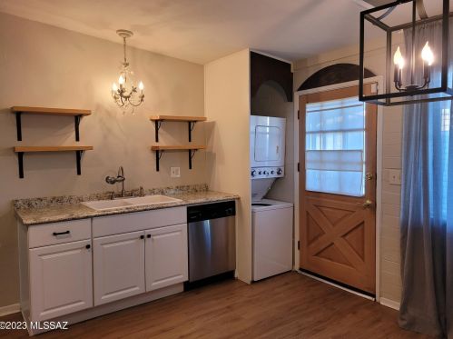 2114 Catalina Ave, Tucson AZ 85712-3225 exterior