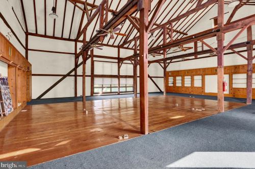 886 Vaughn Rd, Pottstown PA exterior