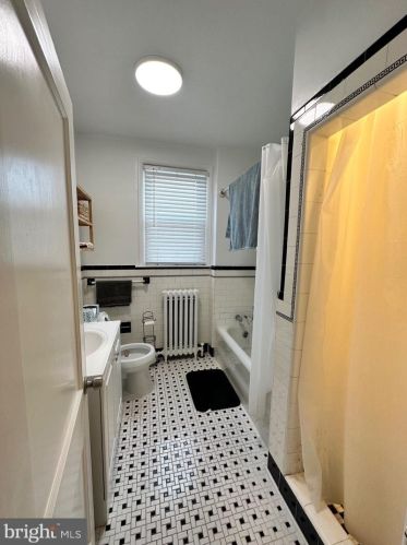 1075 Allengrove St, Philadelphia PA  19124-2944 exterior