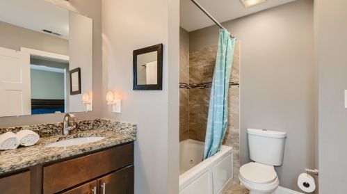 209 19 Ave, Broadview IL 60153-1727 exterior