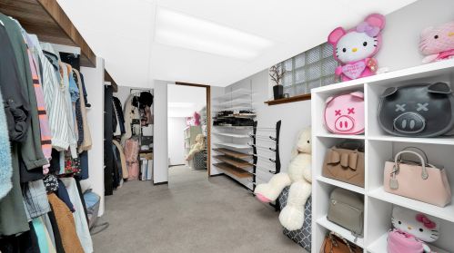 8243 Francisco Ave, Chicago IL 60645-4302 exterior