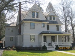 130 Temple St, Newton, MA 02465-2314