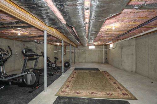 62 Hoit Rd, Concord NH  03301-1804 exterior