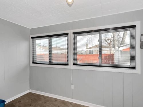 7921 Kostner Ave, Chicago IL 60652-3543 exterior