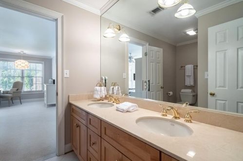 507 Danube Rd, Atlanta GA 30342-3811 exterior