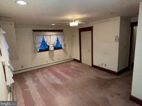 131 Marne Ave, Tavistock NJ 08033-1443 exterior