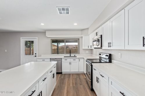 5909 Elm St, Phoenix AZ  85033-1715 exterior