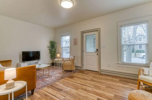 2530 Superior St, Milwaukee WI  53207-1931 exterior