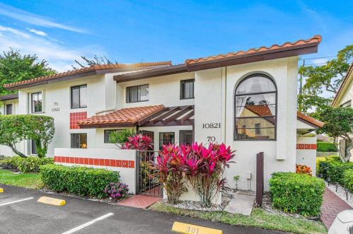 10821 Bahama Palm Way, Boynton Beach, FL 33437-2223