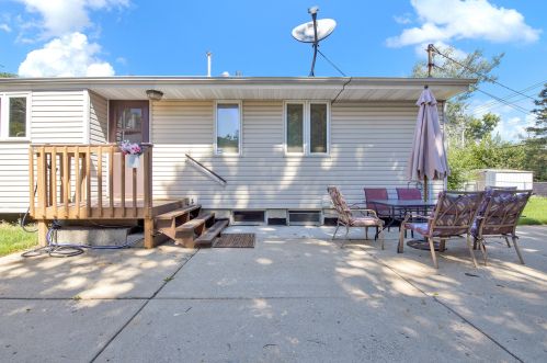 6944 61, Milwaukee WI 53223-5404 exterior