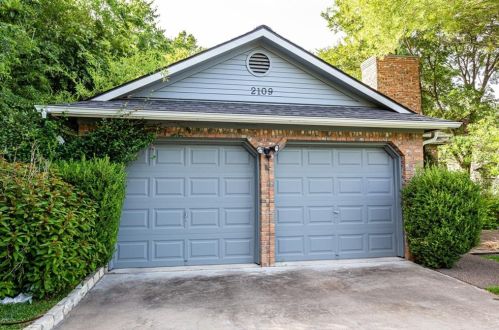 2109 Castle View Dr, Austin TX  78728-5490 exterior