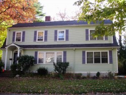 28 Fisher Ave, Newton, MA 02461-1117