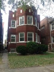 7818 Bennett Ave, Chicago IL  60649-4622 exterior