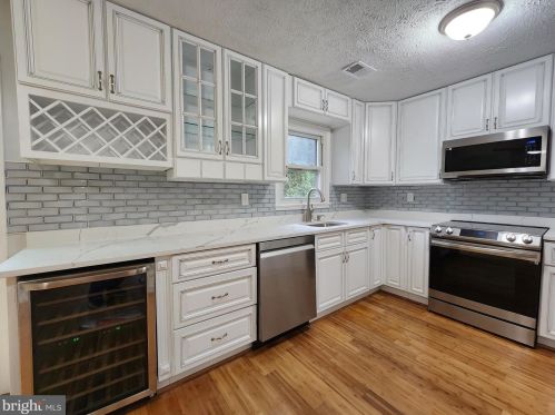 8124 Bonaire Ct, Silver Spring, MD 20910-4663