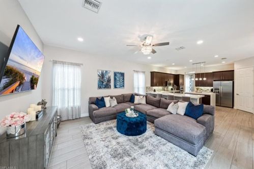 3324 Atlantic Cir, Naples FL 34119-8638 exterior