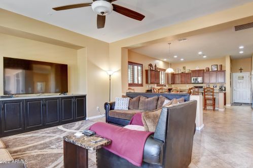 44008 50 Ln, Phoenix AZ 85035-2017 exterior