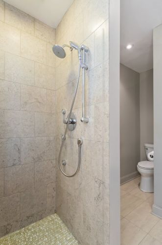 2614 Lawndale Ave, Chicago IL 60655-3313 exterior