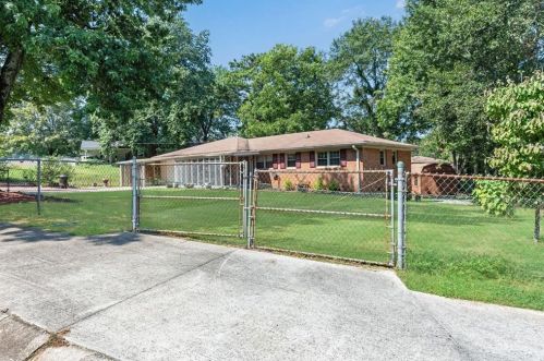 5910 Charles Ln, Austell GA 30106-3127 exterior