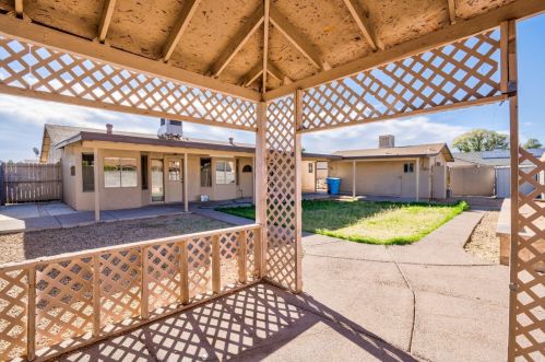 11602 42nd Ave, Phoenix AZ 85029-1912 exterior