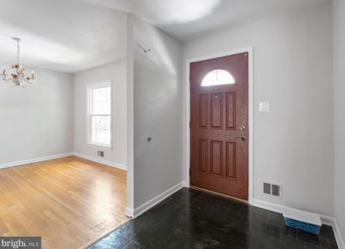 2102 Bucknell Ter, Silver Spring, MD 20902-4322