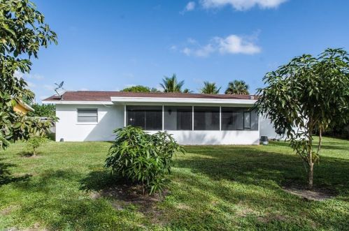 4544 22 Pl, Naples FL 34116-6308 exterior