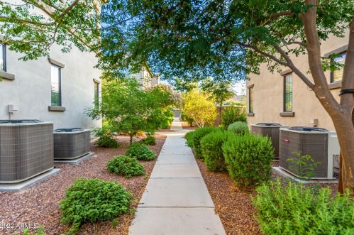 3900 Baseline Rd, Phoenix AZ  85042-6357 exterior