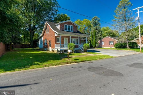 10 Grandview Ave, Lancaster PA 17603-6671 exterior