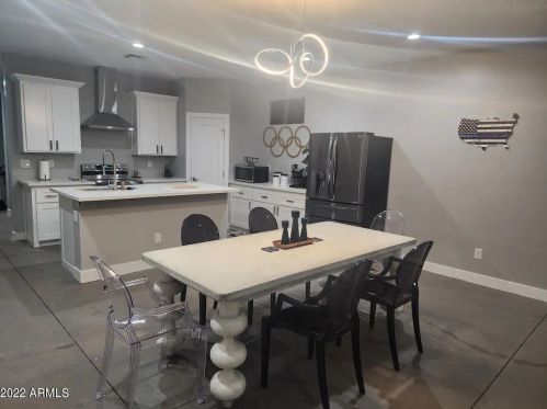 1402 10th Ave, Phoenix AZ  85007-3907 exterior