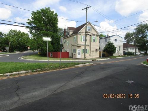 17 Player Ave, Edison NJ 08817-5024 exterior