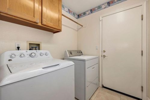 552 Hall St, Folsom CA 95630-9545 exterior