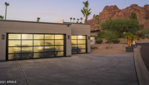 5833 46th Pl, Phoenix AZ  85018-1235 exterior