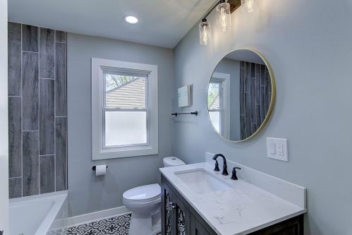 8051 37th St, Milwaukee WI  53209-1503 exterior