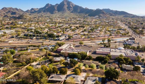 7035 15th St, Phoenix AZ  85020-5414 exterior