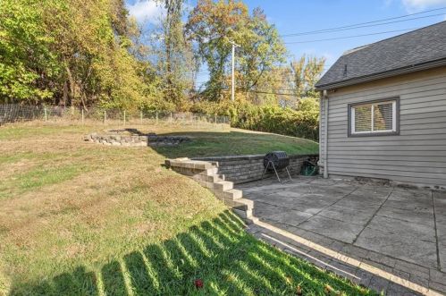 300 Shaler St, Pittsburgh PA  15211-1046 exterior