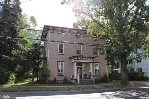 123 Main St, Pilesgrove NJ 08098-1226 exterior