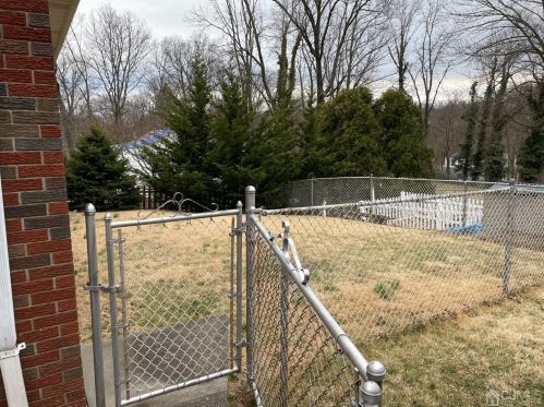 83 Elm Ave, Iselin NJ  08830-1505 exterior