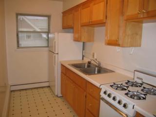 903 Saint Clair Ave, Saint Paul MN  55105-3264 exterior