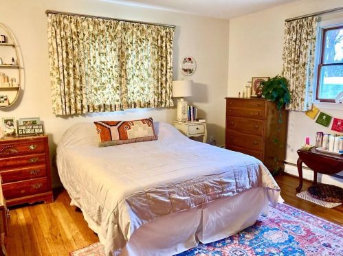 56 Osage Dr, Wallingford CT  06492-2812 exterior