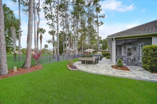 1453 Foxtail Ct, Lake Mary FL 32746-4467 exterior