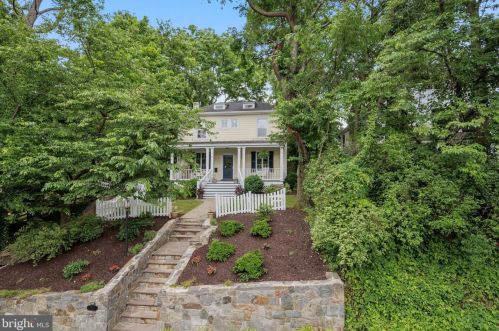 1847 47th Pl, Washington, DC 20007-1910